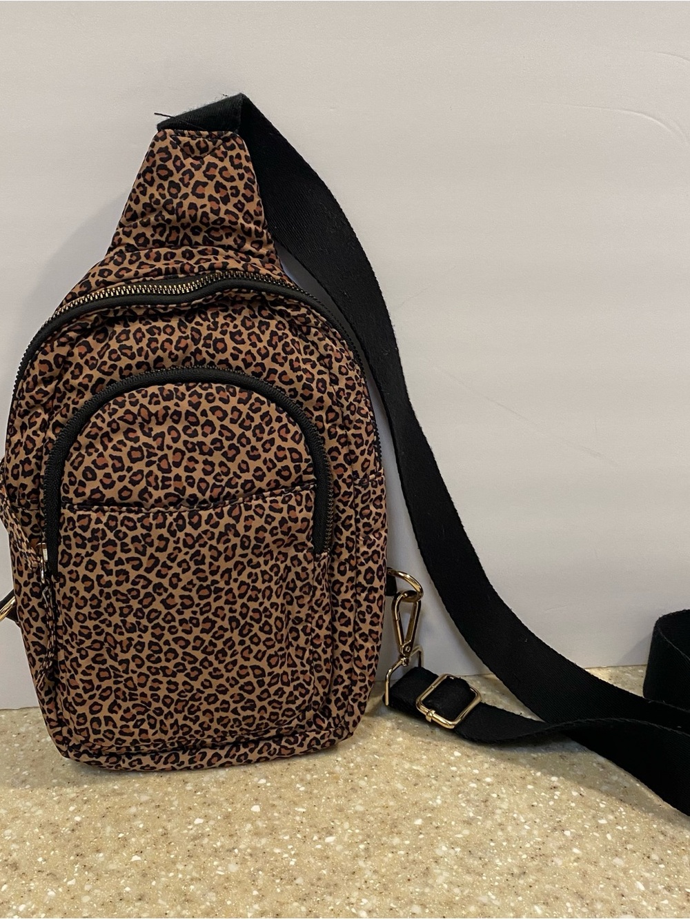 Amazon Essentials Leopard Print Crossbody Sling - Brown and Black